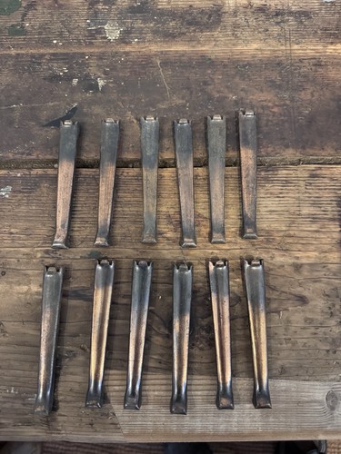 Bronze carpet clips set 12 - set, of